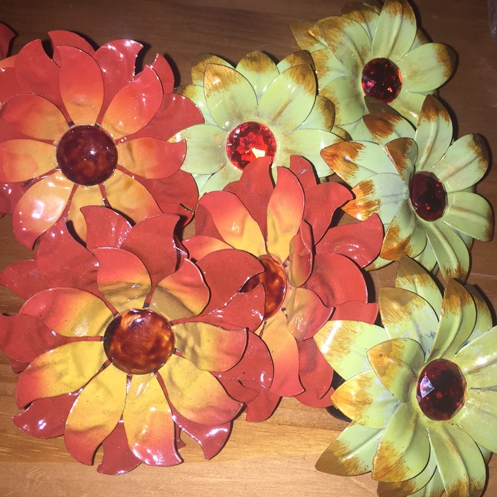 Floral napkin rings